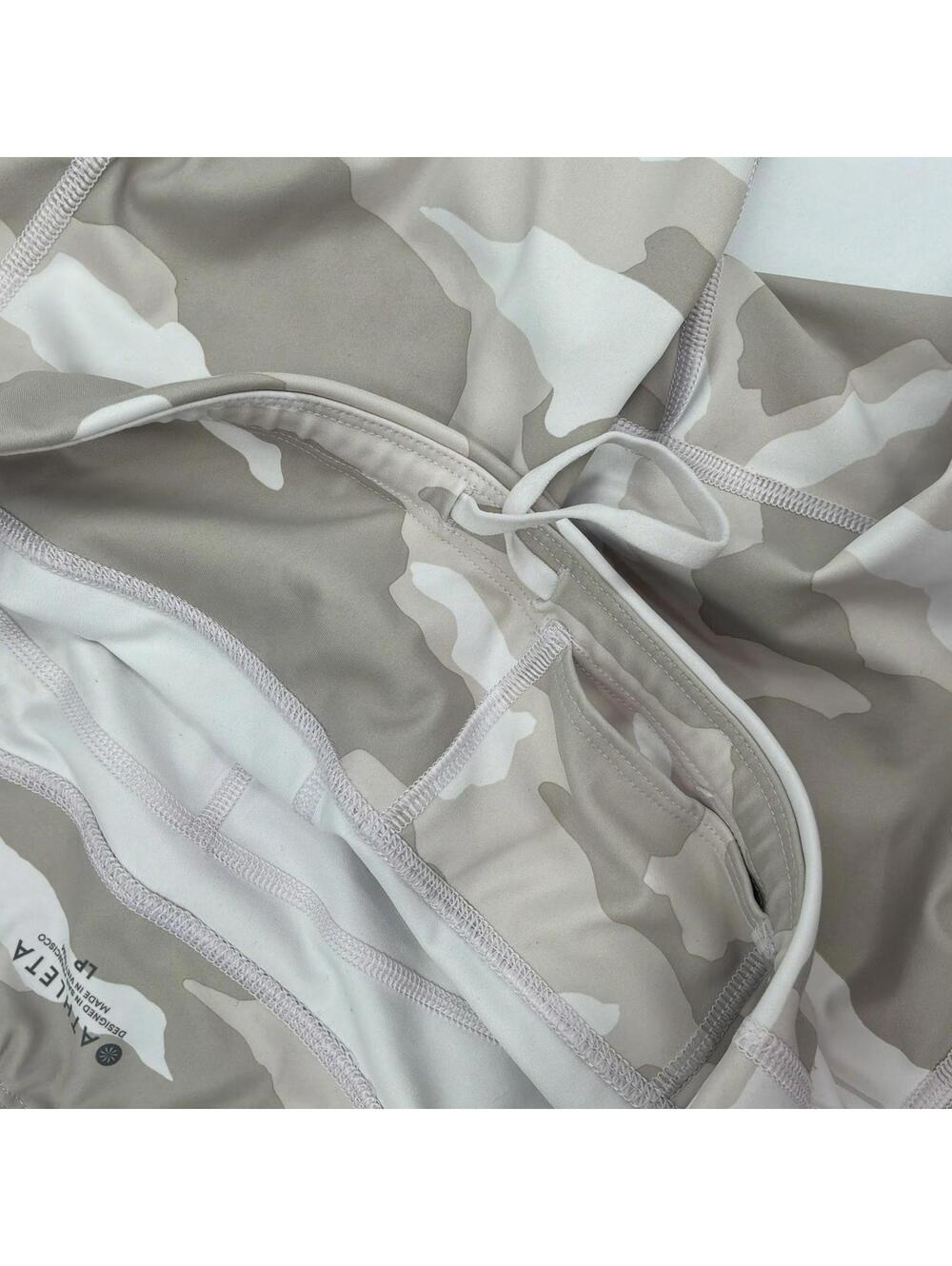 Athleta Winter Camo White Cropped Leggings Size LP - Picture 4 of 7
